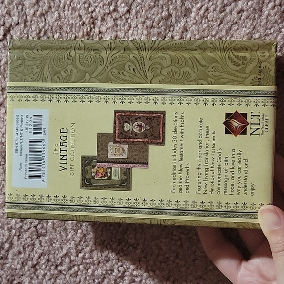 Devotional New Testament - Picture 3 of 3